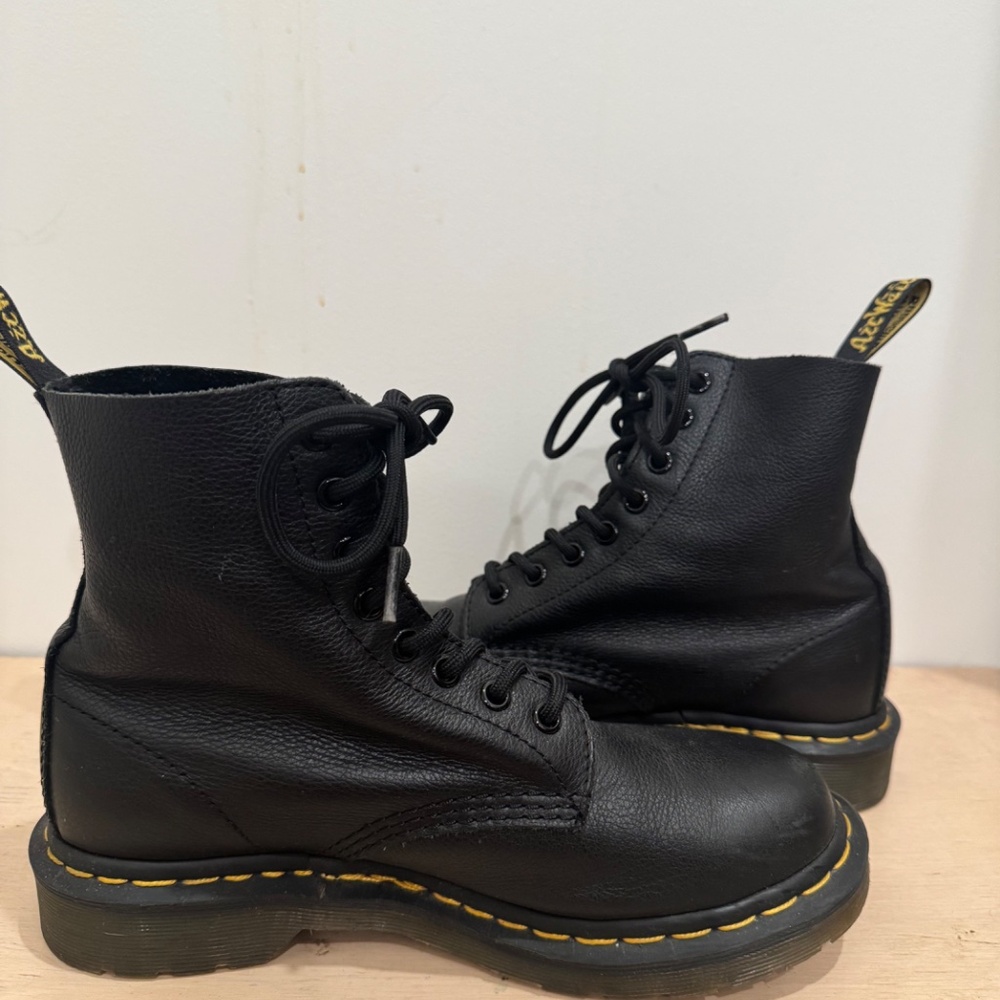 Doc Martens 1460 Women’s Pascal Virginia Leather Boots - Picture 5 of 5